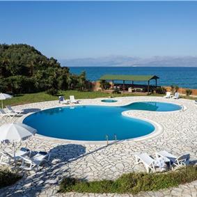 3 bedroom seaside villa with pool & jacuzzi, near Acharavi, sleeps 6